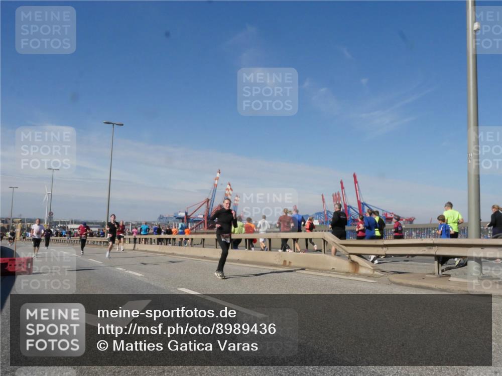 03.10.2025 - Köhlbrandbrückenlauf Matties Gatica Varas http://msf.ph/oto/8989436 03.10.2025 12:37:09 Position 2  meine-sportfotos.de