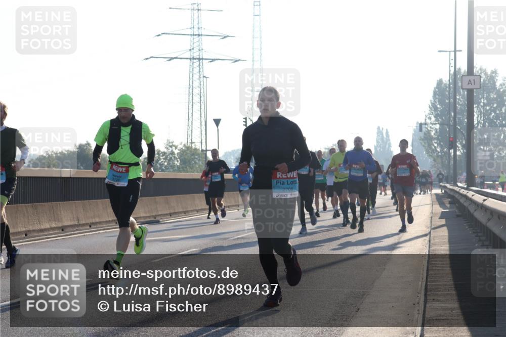 03.10.2025 - Köhlbrandbrückenlauf Luisa Fischer http://msf.ph/oto/8989437 03.10.2025 10:12:40 Position 3 3720, 2708, 1 meine-sportfotos.de