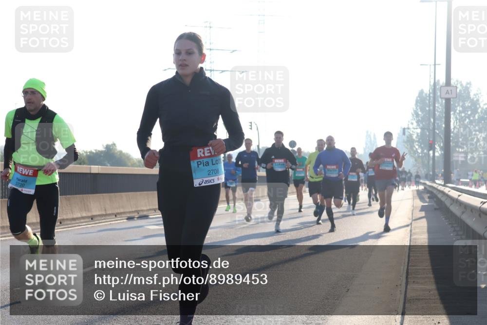03.10.2025 - Köhlbrandbrückenlauf Luisa Fischer http://msf.ph/oto/8989453 03.10.2025 10:12:41 Position 3 2708, 3720, 1 meine-sportfotos.de