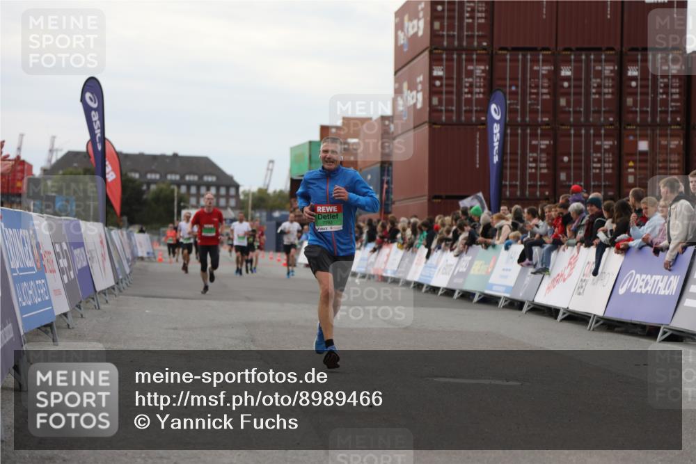 03.10.2025 - Köhlbrandbrückenlauf Yannick Fuchs http://msf.ph/oto/8989466 03.10.2025 16:01:14 Ziel 7282, 9346, 9589 meine-sportfotos.de