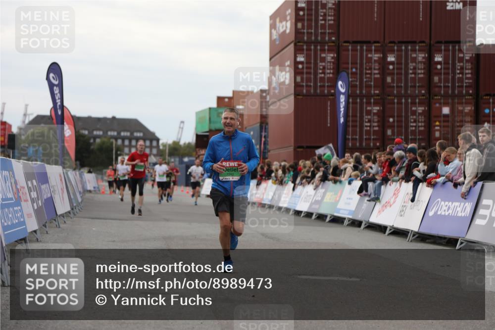 03.10.2025 - Köhlbrandbrückenlauf Yannick Fuchs http://msf.ph/oto/8989473 03.10.2025 16:01:14 Ziel 7282, 9346, 9589 meine-sportfotos.de