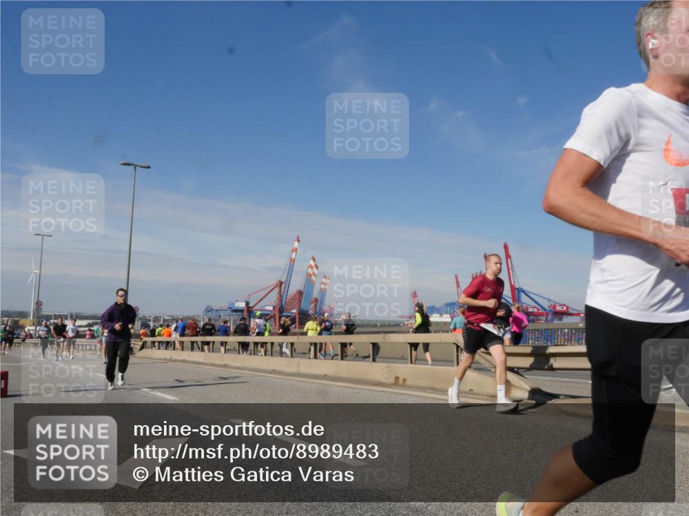 03.10.2025 - Köhlbrandbrückenlauf Matties Gatica Varas http://msf.ph/oto/8989483 03.10.2025 12:37:16 Position 2  meine-sportfotos.de