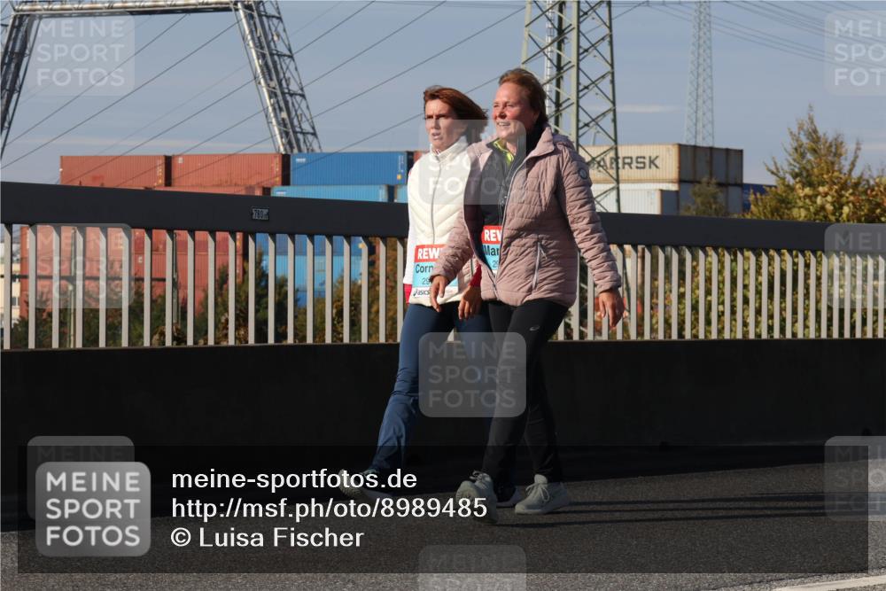 03.10.2025 - Köhlbrandbrückenlauf Luisa Fischer http://msf.ph/oto/8989485 03.10.2025 11:30:07 Position 3 780, 780, 29, 29 meine-sportfotos.de