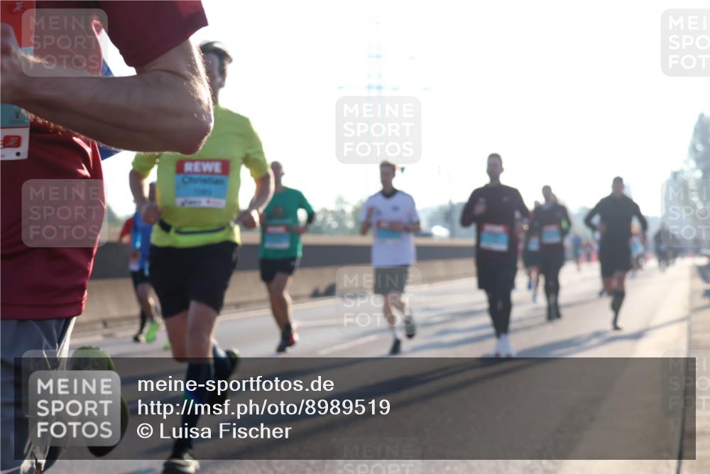 03.10.2025 - Köhlbrandbrückenlauf Luisa Fischer http://msf.ph/oto/8989519 03.10.2025 10:12:45 Position 3  meine-sportfotos.de