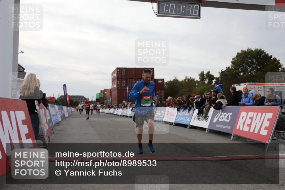 03.10.2025 - Köhlbrandbrückenlauf Yannick Fuchs http://msf.ph/oto/8989533 03.10.2025 16:01:16 Ziel 7282, 7965, 9346 meine-sportfotos.de