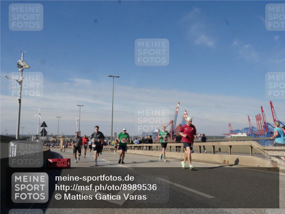 03.10.2025 - Köhlbrandbrückenlauf Matties Gatica Varas http://msf.ph/oto/8989536 03.10.2025 12:37:26 Position 2  meine-sportfotos.de