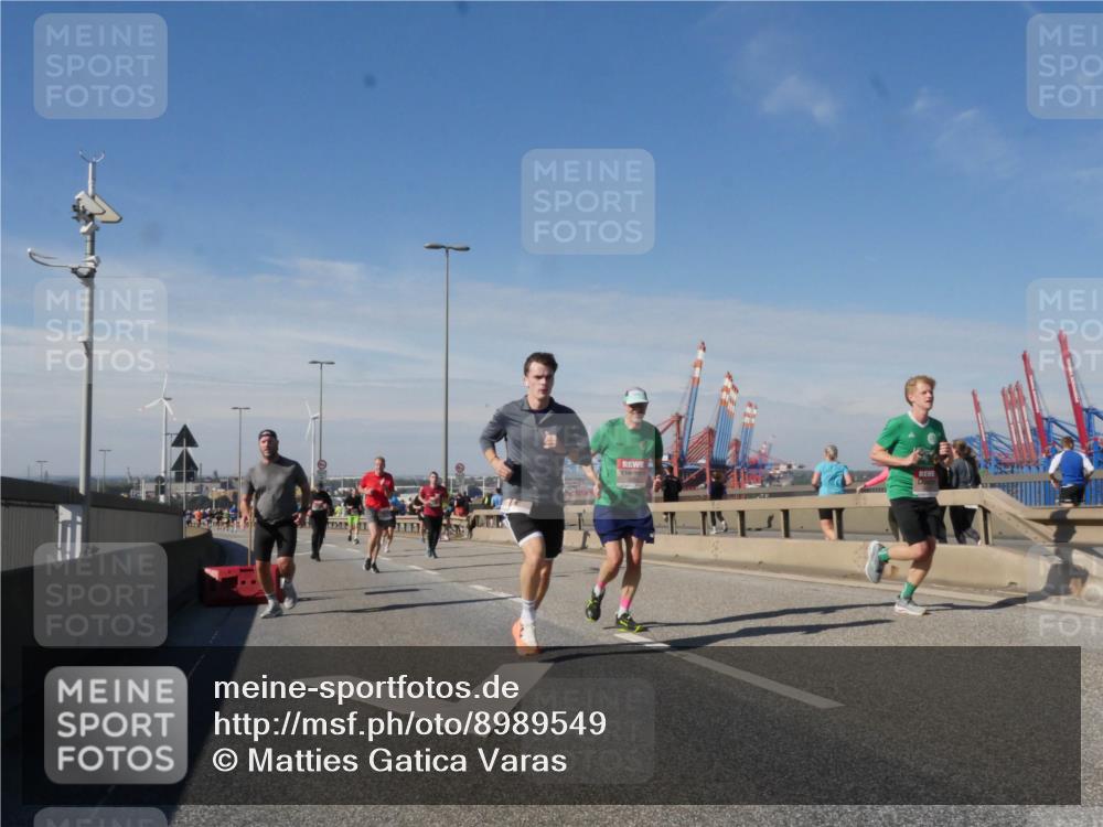 03.10.2025 - Köhlbrandbrückenlauf Matties Gatica Varas http://msf.ph/oto/8989549 03.10.2025 12:37:28 Position 2  meine-sportfotos.de