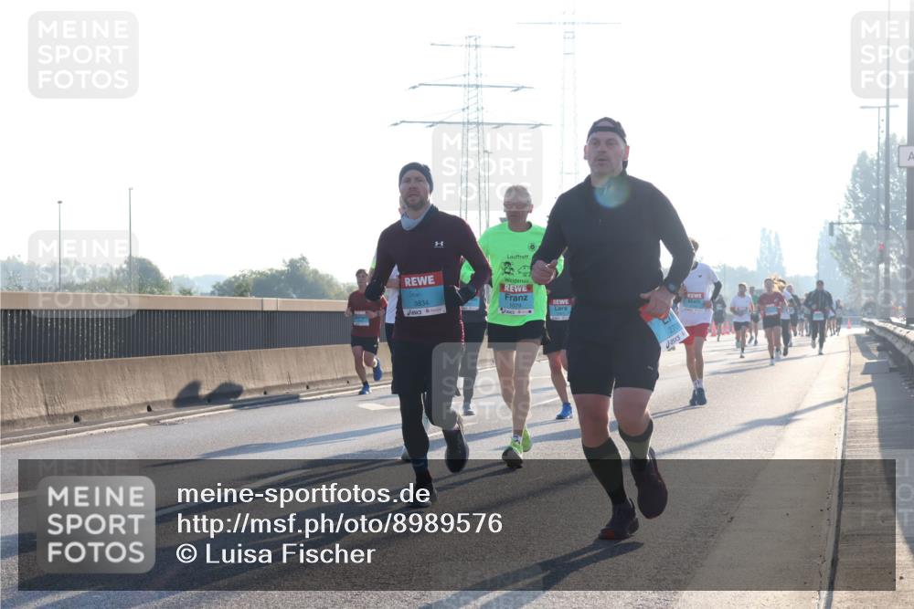 03.10.2025 - Köhlbrandbrückenlauf Luisa Fischer http://msf.ph/oto/8989576 03.10.2025 10:12:48 Position 3 3834, 1079, 2709 meine-sportfotos.de