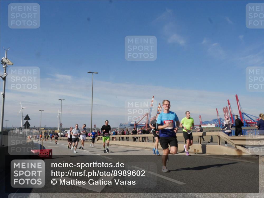 03.10.2025 - Köhlbrandbrückenlauf Matties Gatica Varas http://msf.ph/oto/8989602 03.10.2025 12:37:36 Position 2  meine-sportfotos.de