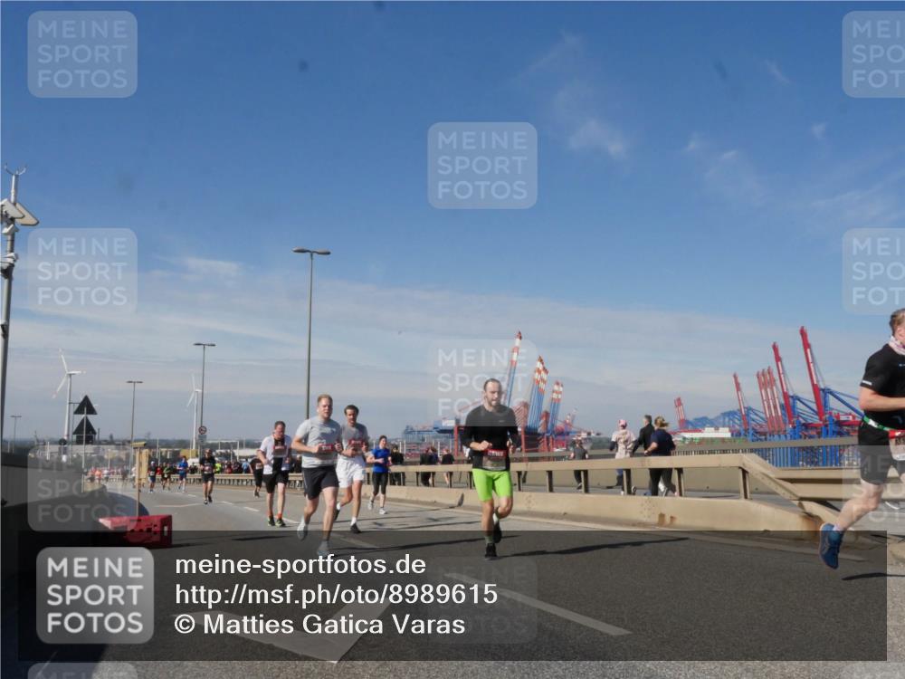 03.10.2025 - Köhlbrandbrückenlauf Matties Gatica Varas http://msf.ph/oto/8989615 03.10.2025 12:37:38 Position 2 1 meine-sportfotos.de