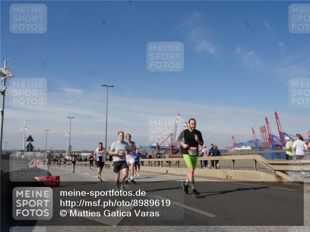 03.10.2025 - Köhlbrandbrückenlauf Matties Gatica Varas http://msf.ph/oto/8989619 03.10.2025 12:37:38 Position 2  meine-sportfotos.de