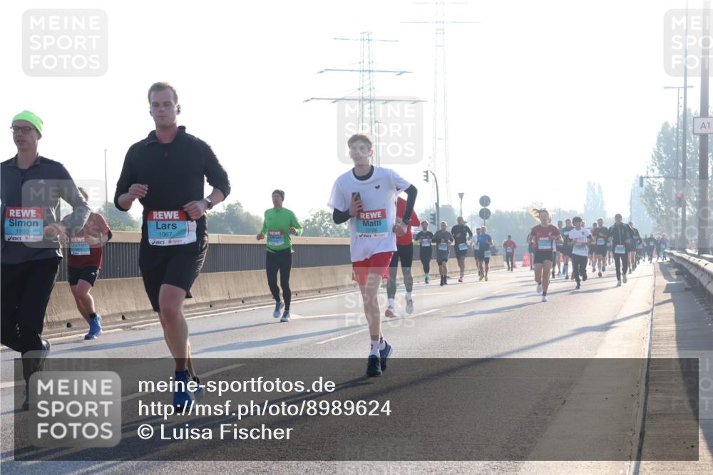 03.10.2025 - Köhlbrandbrückenlauf Luisa Fischer http://msf.ph/oto/8989624 03.10.2025 10:12:51 Position 3 1103, 1067, 2728, 1 meine-sportfotos.de