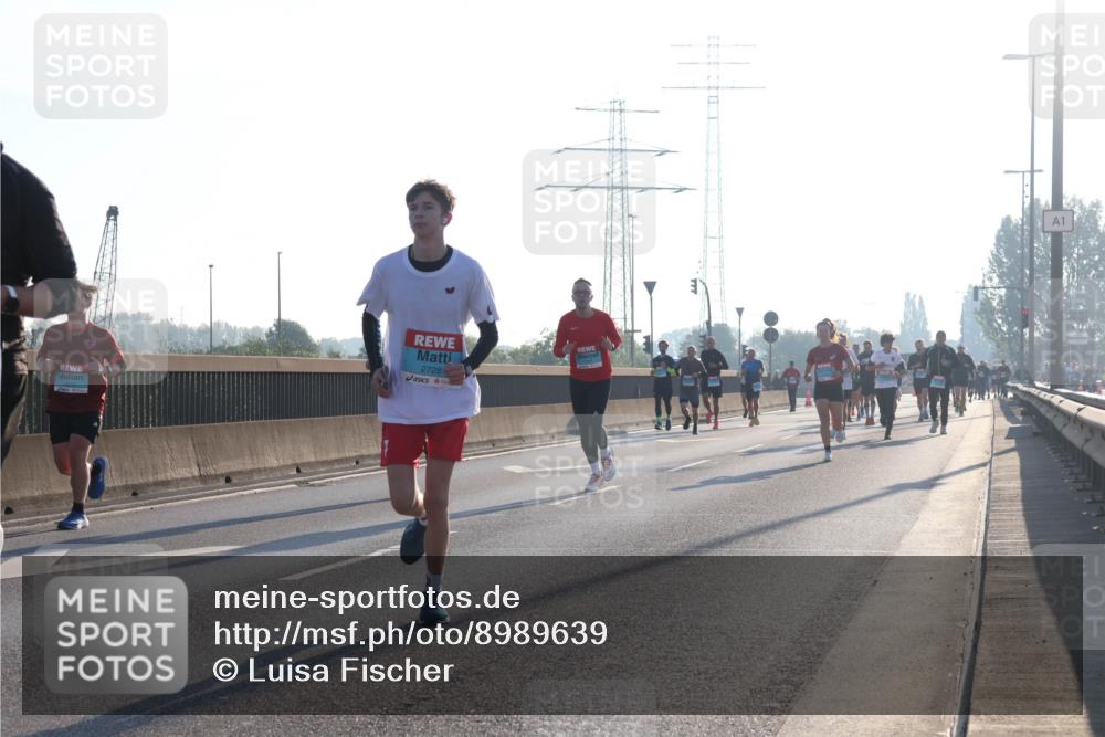 03.10.2025 - Köhlbrandbrückenlauf Luisa Fischer http://msf.ph/oto/8989639 03.10.2025 10:12:52 Position 3 2728, 1 meine-sportfotos.de