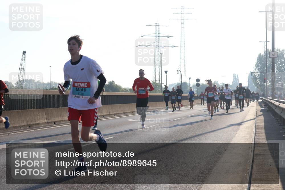 03.10.2025 - Köhlbrandbrückenlauf Luisa Fischer http://msf.ph/oto/8989645 03.10.2025 10:12:53 Position 3 2728, 1 meine-sportfotos.de