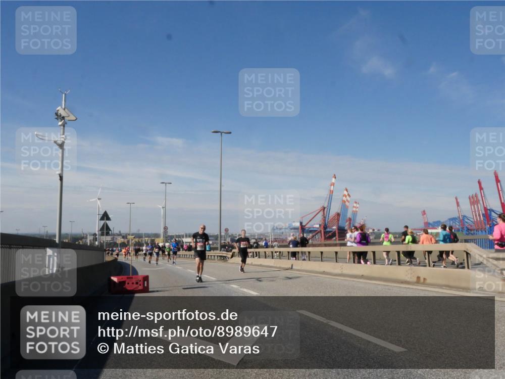 03.10.2025 - Köhlbrandbrückenlauf Matties Gatica Varas http://msf.ph/oto/8989647 03.10.2025 12:37:43 Position 2  meine-sportfotos.de