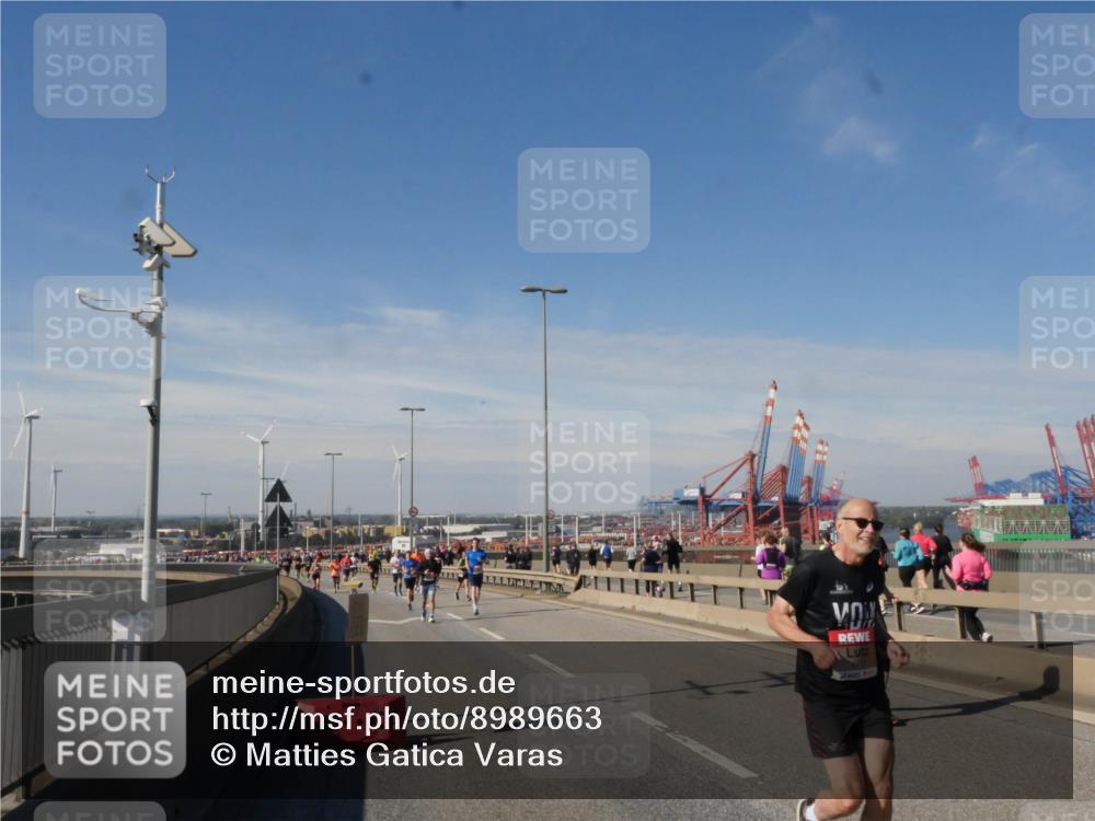 03.10.2025 - Köhlbrandbrückenlauf Matties Gatica Varas http://msf.ph/oto/8989663 03.10.2025 12:37:45 Position 2 1 meine-sportfotos.de