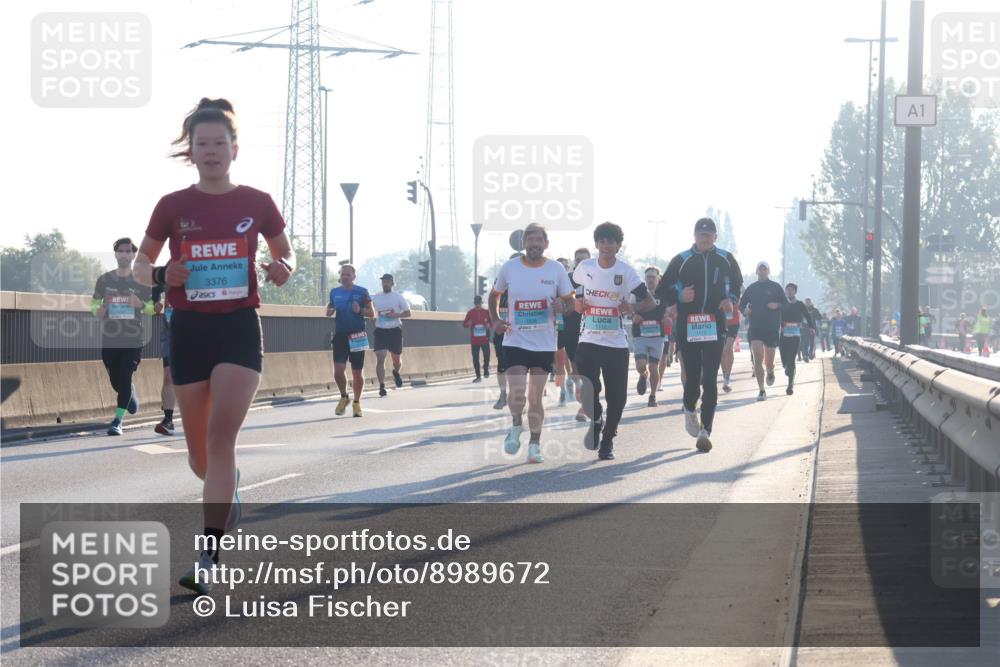 03.10.2025 - Köhlbrandbrückenlauf Luisa Fischer http://msf.ph/oto/8989672 03.10.2025 10:12:56 Position 3 3376, 24, 1 meine-sportfotos.de