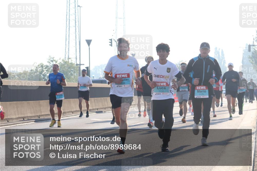 03.10.2025 - Köhlbrandbrückenlauf Luisa Fischer http://msf.ph/oto/8989684 03.10.2025 10:12:57 Position 3 338, 24, 1112, 1175 meine-sportfotos.de