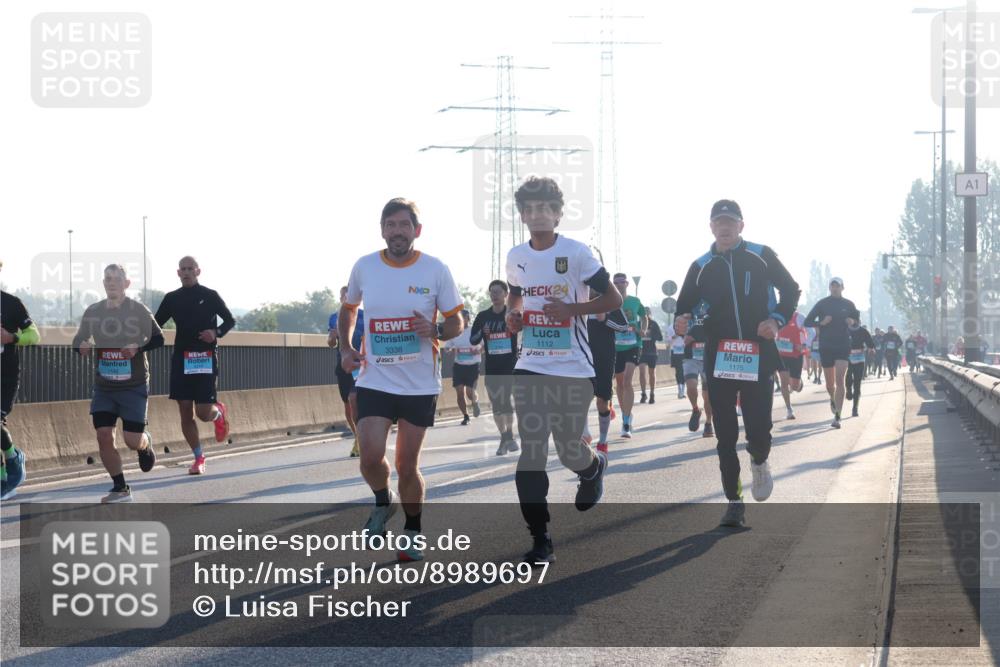 03.10.2025 - Köhlbrandbrückenlauf Luisa Fischer http://msf.ph/oto/8989697 03.10.2025 10:12:59 Position 3 1142, 3338, 24, 1112, 1175, 1 meine-sportfotos.de
