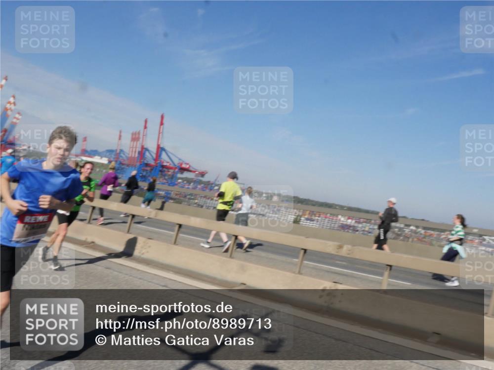 03.10.2025 - Köhlbrandbrückenlauf Matties Gatica Varas http://msf.ph/oto/8989713 03.10.2025 12:37:52 Position 2  meine-sportfotos.de