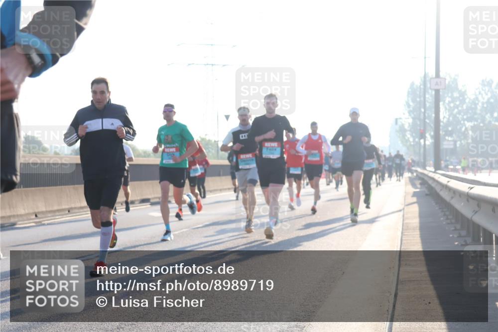 03.10.2025 - Köhlbrandbrückenlauf Luisa Fischer http://msf.ph/oto/8989719 03.10.2025 10:13:02 Position 3 1 meine-sportfotos.de
