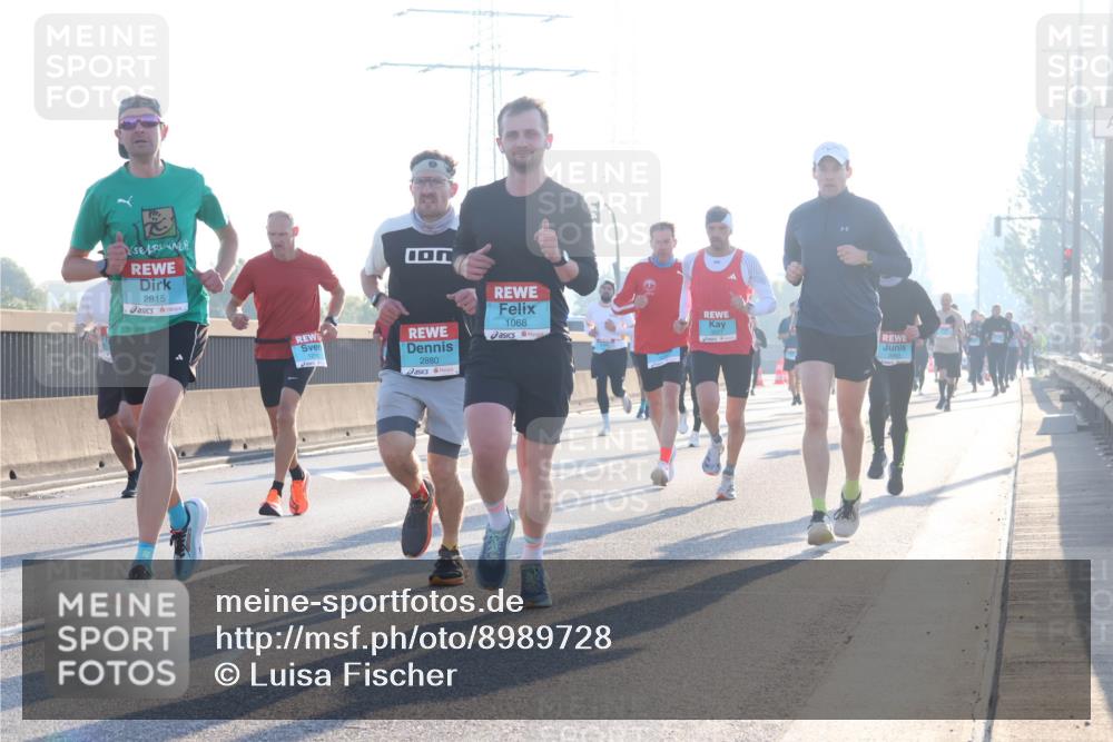 03.10.2025 - Köhlbrandbrückenlauf Luisa Fischer http://msf.ph/oto/8989728 03.10.2025 10:13:03 Position 3 2815, 1068, 2880 meine-sportfotos.de