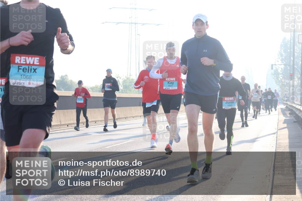 03.10.2025 - Köhlbrandbrückenlauf Luisa Fischer http://msf.ph/oto/8989740 03.10.2025 10:13:04 Position 3 1068, 3527, 3083 meine-sportfotos.de