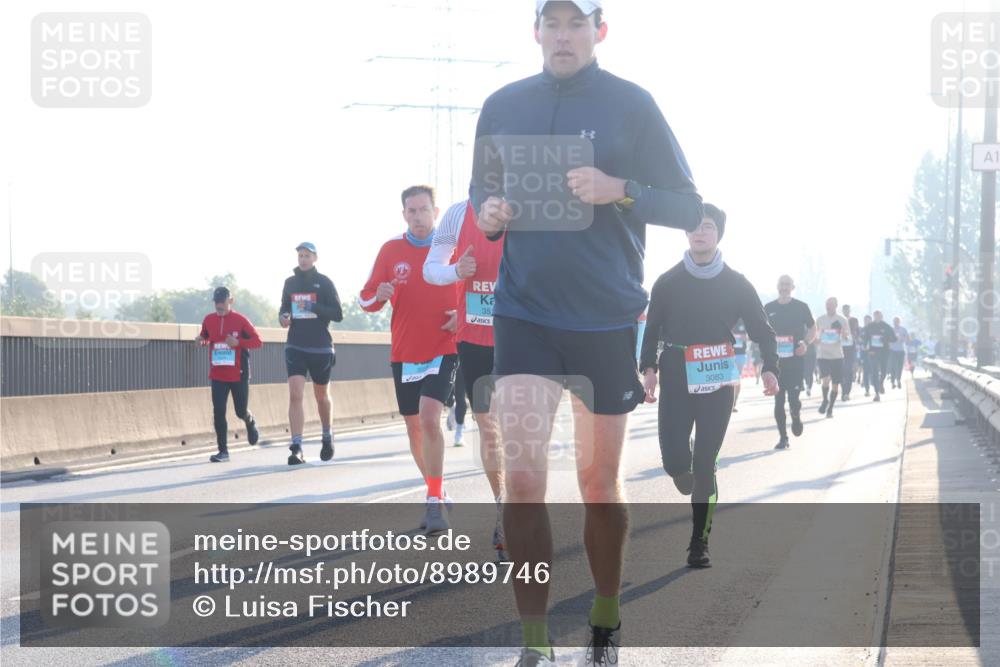 03.10.2025 - Köhlbrandbrückenlauf Luisa Fischer http://msf.ph/oto/8989746 03.10.2025 10:13:05 Position 3 35, 3083 meine-sportfotos.de