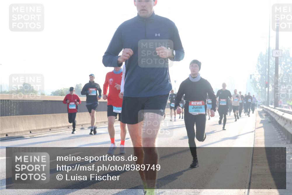 03.10.2025 - Köhlbrandbrückenlauf Luisa Fischer http://msf.ph/oto/8989749 03.10.2025 10:13:05 Position 3 3525, 3083, 1 meine-sportfotos.de