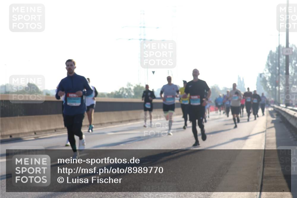 03.10.2025 - Köhlbrandbrückenlauf Luisa Fischer http://msf.ph/oto/8989770 03.10.2025 10:13:08 Position 3  meine-sportfotos.de