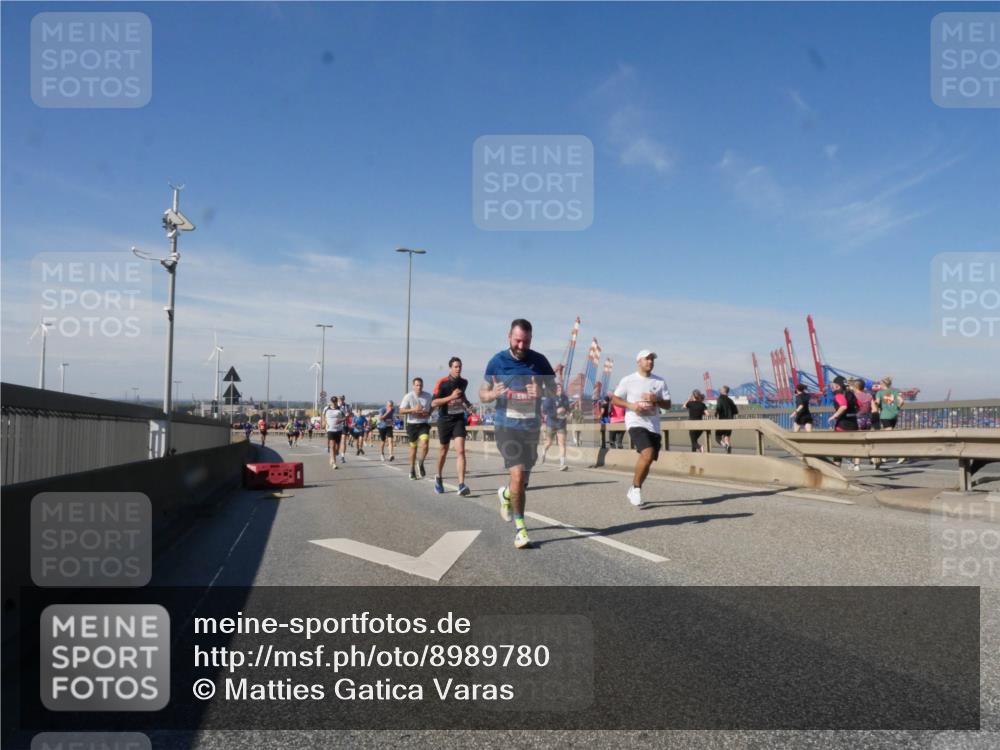 03.10.2025 - Köhlbrandbrückenlauf Matties Gatica Varas http://msf.ph/oto/8989780 03.10.2025 12:38:08 Position 2  meine-sportfotos.de