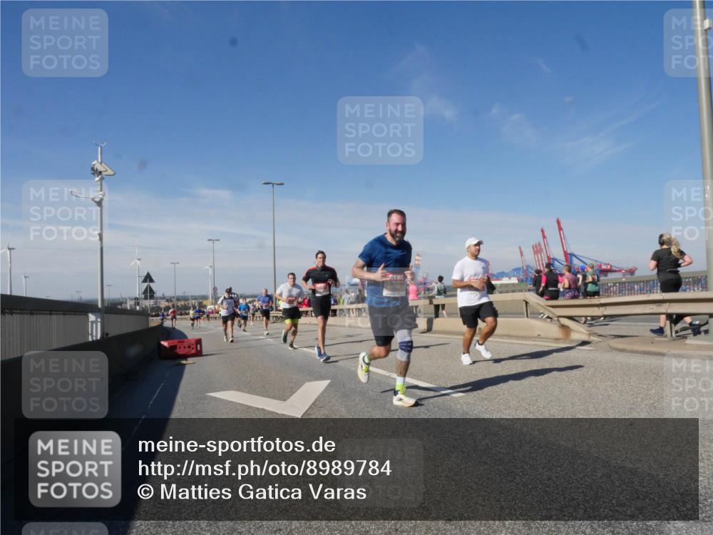 03.10.2025 - Köhlbrandbrückenlauf Matties Gatica Varas http://msf.ph/oto/8989784 03.10.2025 12:38:08 Position 2 2, 44 meine-sportfotos.de