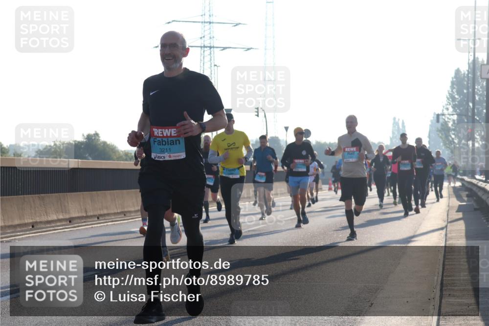03.10.2025 - Köhlbrandbrückenlauf Luisa Fischer http://msf.ph/oto/8989785 03.10.2025 10:13:10 Position 3 3211 meine-sportfotos.de