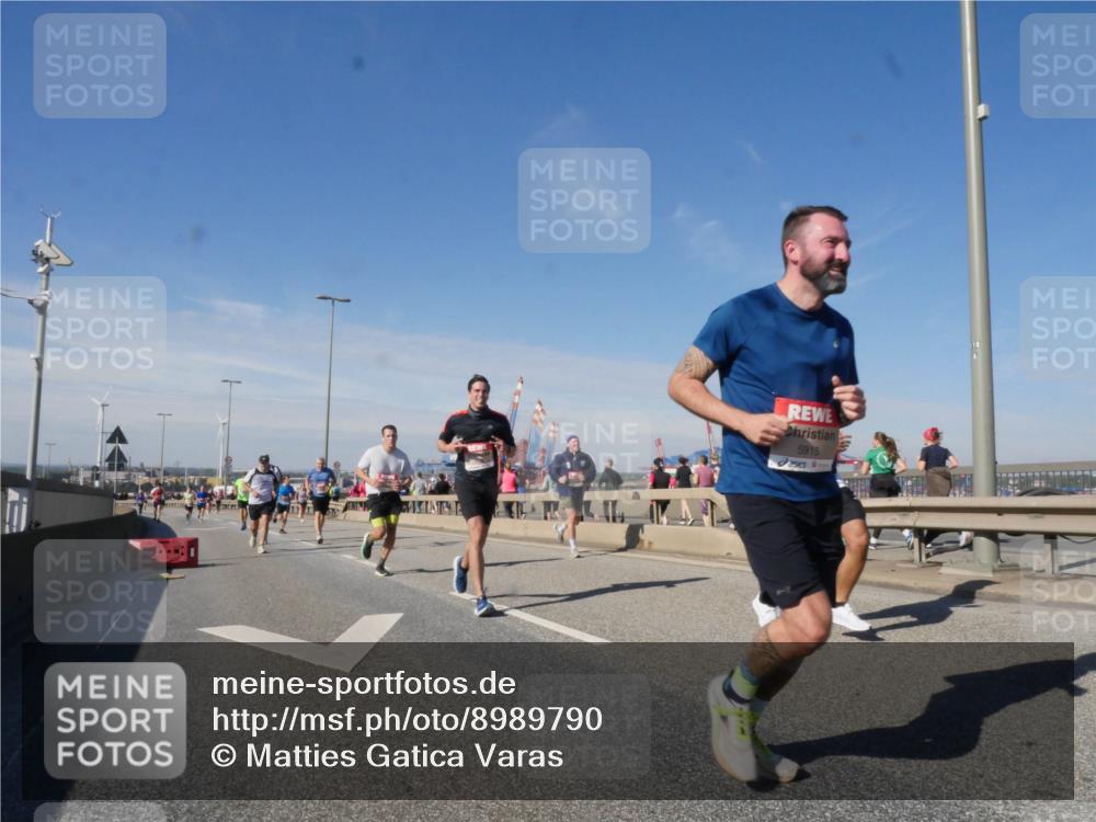 03.10.2025 - Köhlbrandbrückenlauf Matties Gatica Varas http://msf.ph/oto/8989790 03.10.2025 12:38:09 Position 2 5915 meine-sportfotos.de