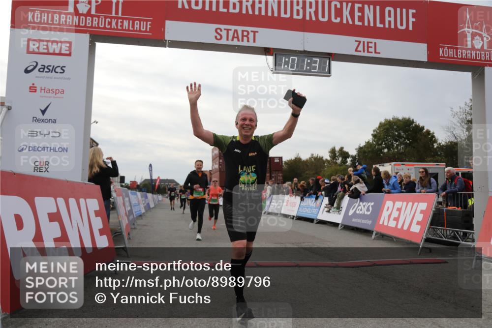 03.10.2025 - Köhlbrandbrückenlauf Yannick Fuchs http://msf.ph/oto/8989796 03.10.2025 16:01:29 Ziel 7144, 7266, 7320, 7342, 7364, 7372, 8800, 8807, 8990, 9129 meine-sportfotos.de