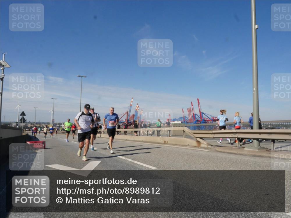 03.10.2025 - Köhlbrandbrückenlauf Matties Gatica Varas http://msf.ph/oto/8989812 03.10.2025 12:38:12 Position 2  meine-sportfotos.de