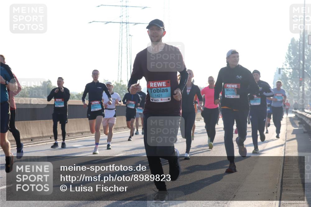 03.10.2025 - Köhlbrandbrückenlauf Luisa Fischer http://msf.ph/oto/8989823 03.10.2025 10:13:15 Position 3 1421, 1133 meine-sportfotos.de