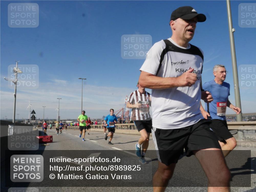 03.10.2025 - Köhlbrandbrückenlauf Matties Gatica Varas http://msf.ph/oto/8989825 03.10.2025 12:38:14 Position 2  meine-sportfotos.de