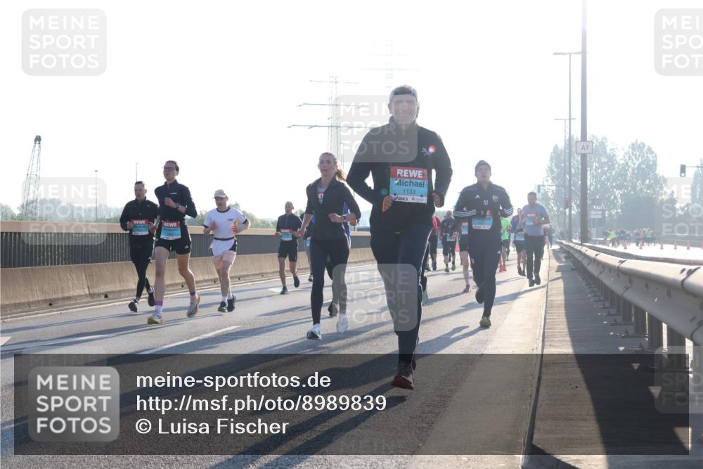 03.10.2025 - Köhlbrandbrückenlauf Luisa Fischer http://msf.ph/oto/8989839 03.10.2025 10:13:16 Position 3 1133, 1 meine-sportfotos.de