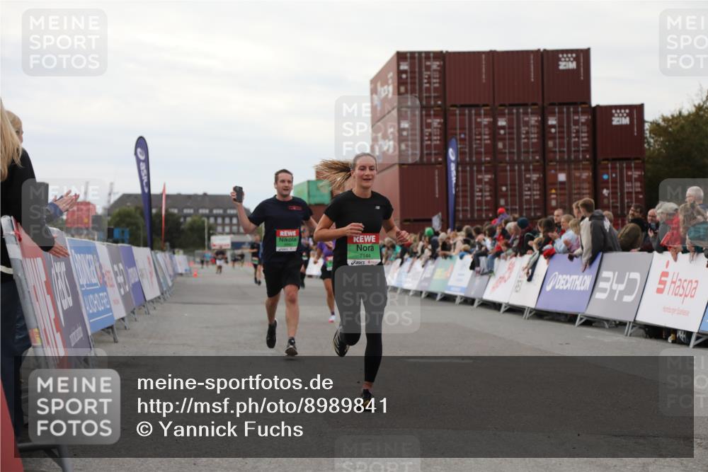 03.10.2025 - Köhlbrandbrückenlauf Yannick Fuchs http://msf.ph/oto/8989841 03.10.2025 16:01:33 Ziel 7144, 7266, 7320, 7805, 8800, 8990 meine-sportfotos.de