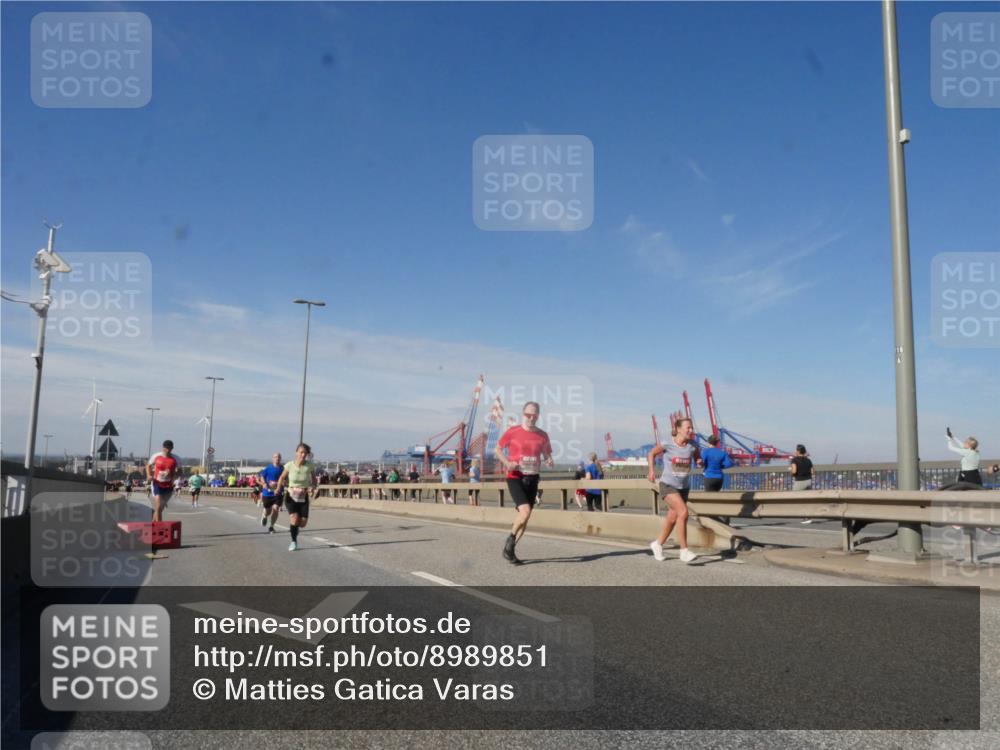 03.10.2025 - Köhlbrandbrückenlauf Matties Gatica Varas http://msf.ph/oto/8989851 03.10.2025 12:38:18 Position 2  meine-sportfotos.de