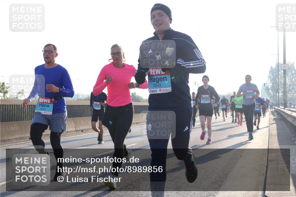 03.10.2025 - Köhlbrandbrückenlauf Luisa Fischer http://msf.ph/oto/8989856 03.10.2025 10:13:19 Position 3 2801, 10, 10, 3243, 1 meine-sportfotos.de