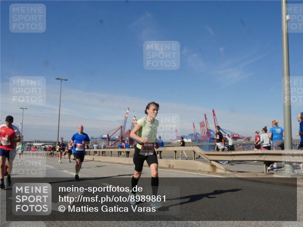03.10.2025 - Köhlbrandbrückenlauf Matties Gatica Varas http://msf.ph/oto/8989861 03.10.2025 12:38:20 Position 2  meine-sportfotos.de