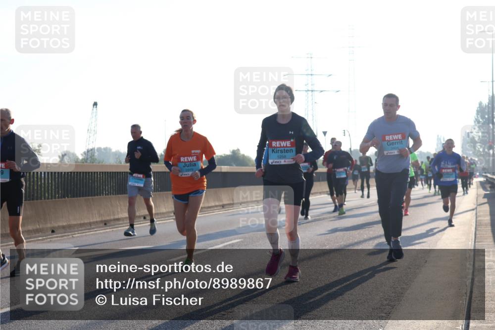 03.10.2025 - Köhlbrandbrückenlauf Luisa Fischer http://msf.ph/oto/8989867 03.10.2025 10:13:20 Position 3 2849, 1258, 3404 meine-sportfotos.de