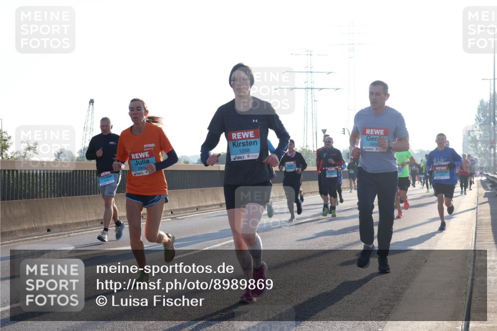 03.10.2025 - Köhlbrandbrückenlauf Luisa Fischer http://msf.ph/oto/8989869 03.10.2025 10:13:20 Position 3 284, 1258, 3404 meine-sportfotos.de