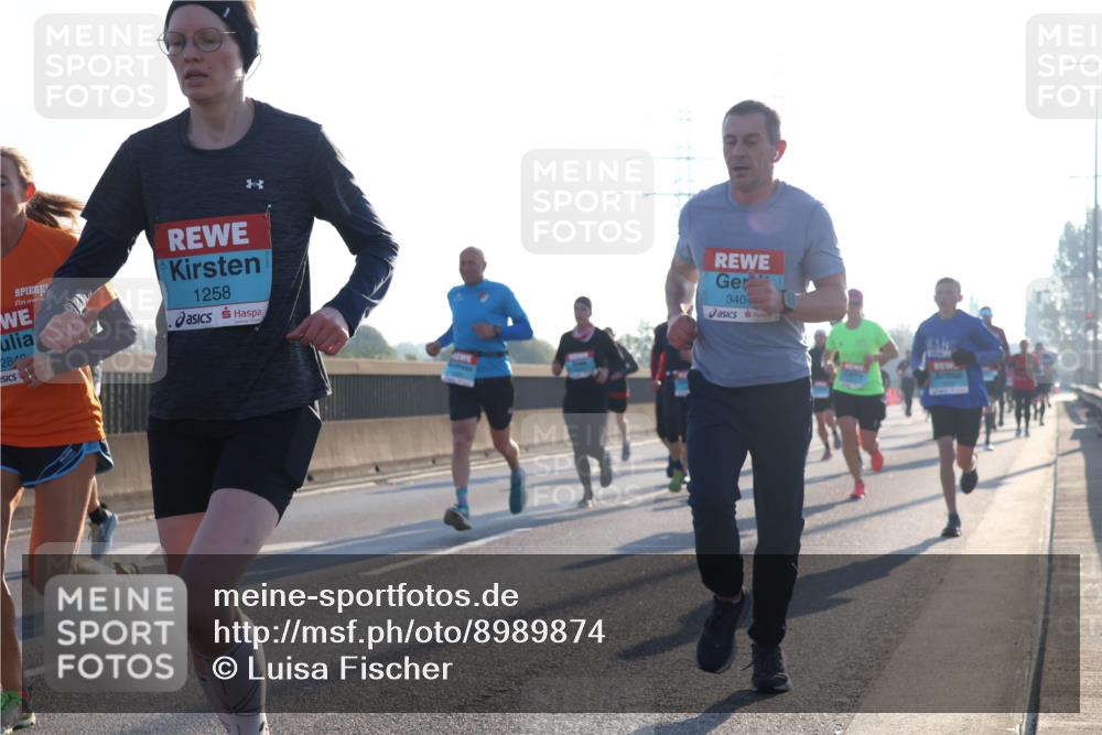 03.10.2025 - Köhlbrandbrückenlauf Luisa Fischer http://msf.ph/oto/8989874 03.10.2025 10:13:21 Position 3 2840, 1258, 3404 meine-sportfotos.de