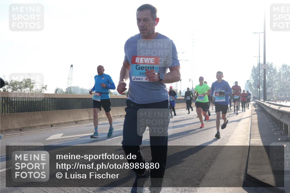 03.10.2025 - Köhlbrandbrückenlauf Luisa Fischer http://msf.ph/oto/8989880 03.10.2025 10:13:22 Position 3 340 meine-sportfotos.de