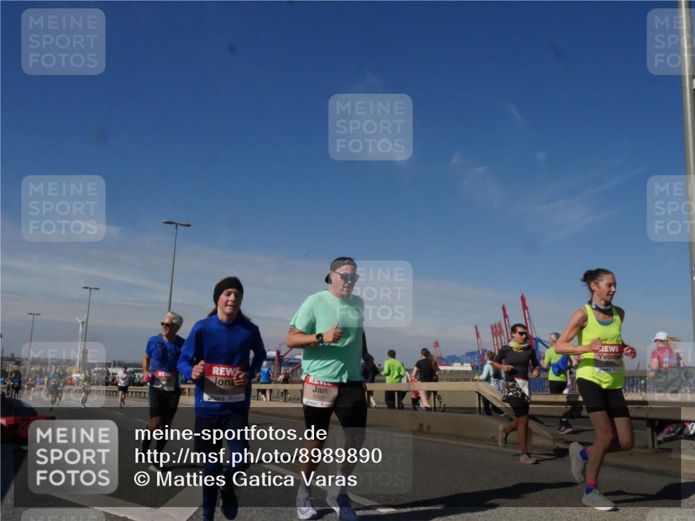 03.10.2025 - Köhlbrandbrückenlauf Matties Gatica Varas http://msf.ph/oto/8989890 03.10.2025 12:38:28 Position 2 4946, 6707, 202 meine-sportfotos.de
