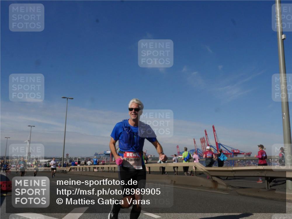 03.10.2025 - Köhlbrandbrückenlauf Matties Gatica Varas http://msf.ph/oto/8989905 03.10.2025 12:38:30 Position 2 4047 meine-sportfotos.de