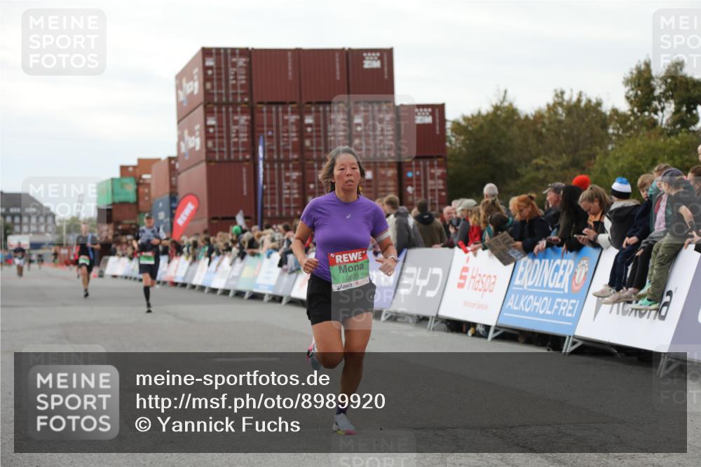 03.10.2025 - Köhlbrandbrückenlauf Yannick Fuchs http://msf.ph/oto/8989920 03.10.2025 16:01:36 Ziel 7144, 7805, 8800, 8990, 9453 meine-sportfotos.de